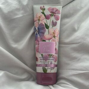 Bath and Body Works: Sweet Pea